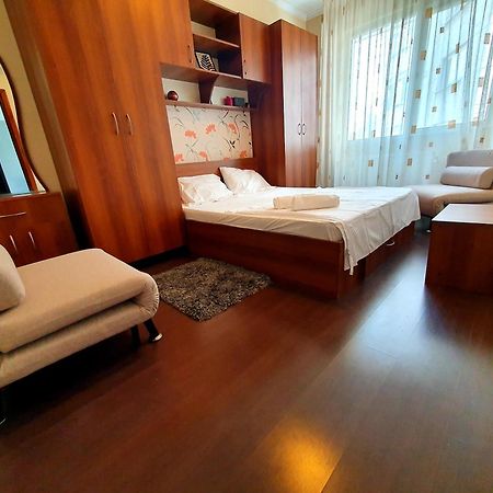 Parliament 1Br Apartment W Self Check In Bukarest Exterior foto